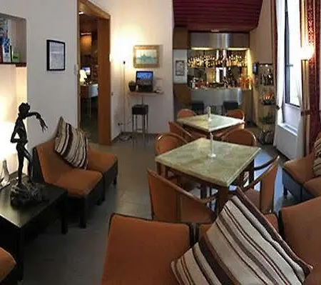Hotel Arpa 3*